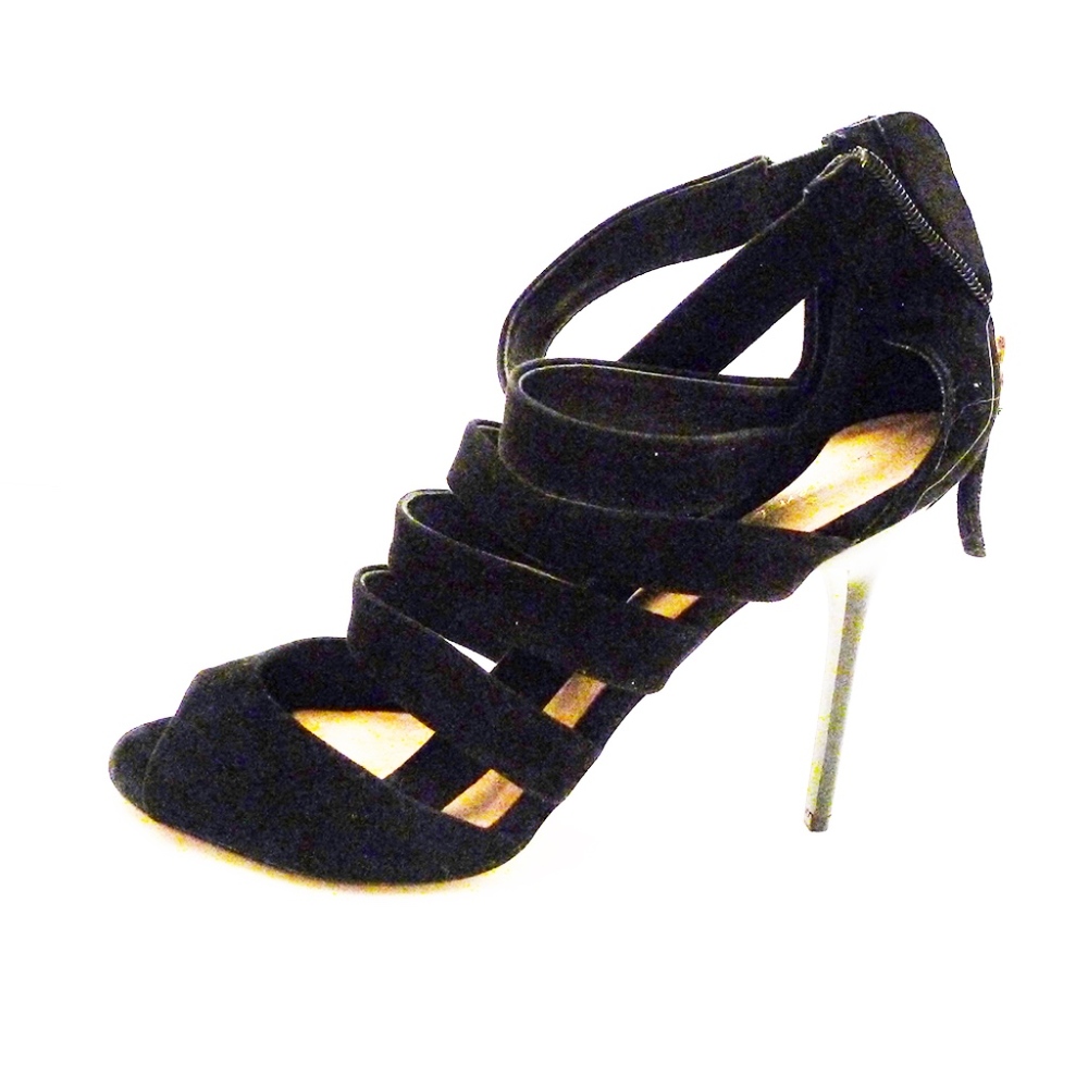 Heels - Picture 3 of 5